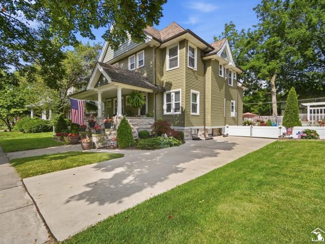 307 N Macomb Street
