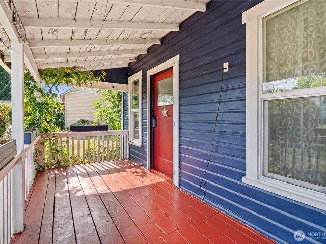 307 S 1st Street
