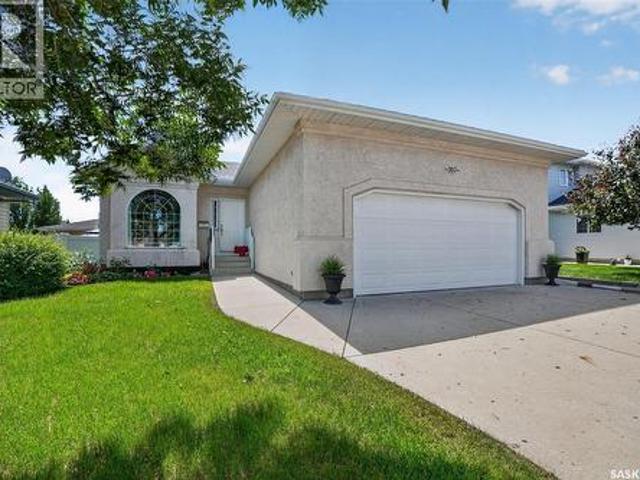 307 Sumner Lane, Saskatoon, SK, S7L 7L7 house for sale | Listing ID SK041649 | Royal LePage