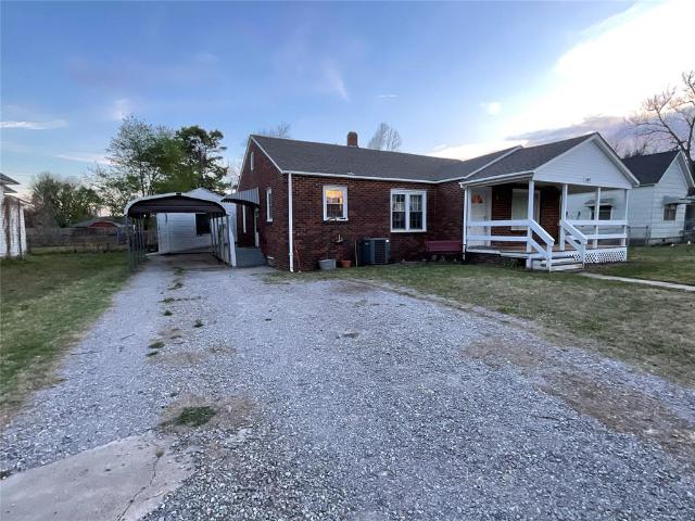 307 SW Burt Street