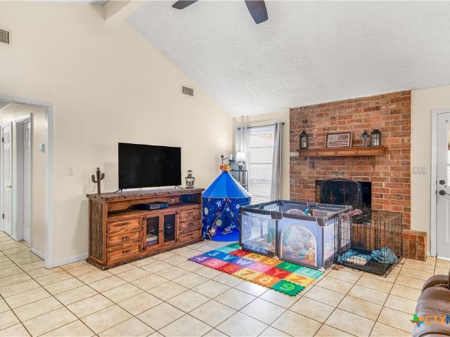 307 Pheasant Dr, Victoria, TX 77905 | MLS #609309