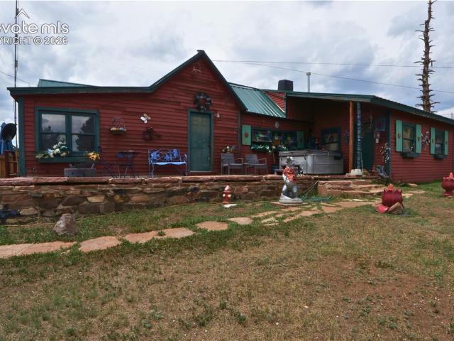 307 W Golden Avenue