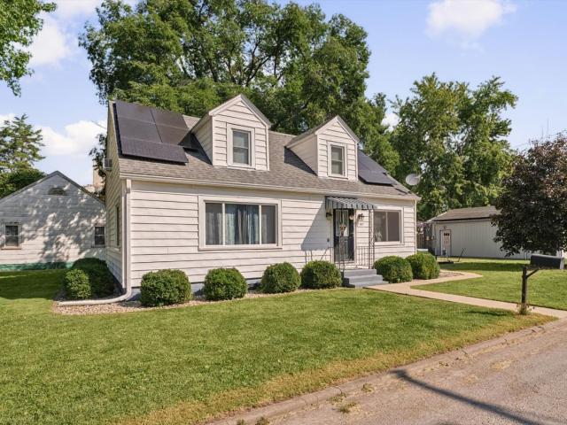 307 W GREEN Street