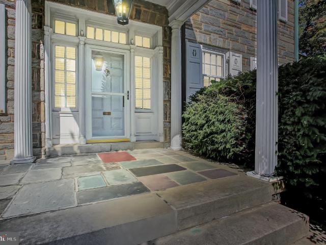 307 W King St, Shippensburg, PA 17257 | MLS #PAFL2034