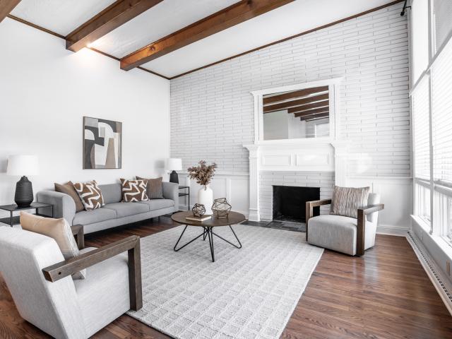 307 W Roosevelt Drive