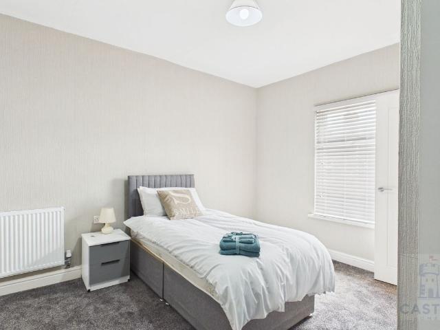 307 Weelsby Street, Grimsby DN32, 4 bed shared accommodation to rent, £480 pcm | PrimeLocation