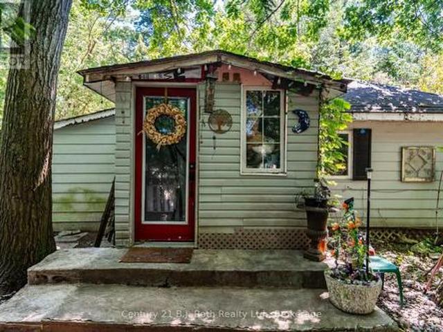307 Tiny Beaches Road W, Tiny, ON, L0L 2J0 house for sale | Listing ID S13632 | Royal LePage