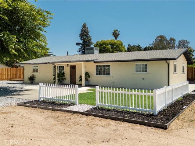 3085 N Buhach