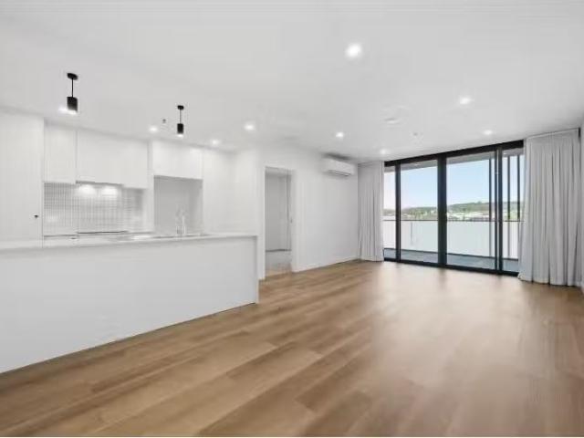 308/76 Steve Irwin Avenue, Wright House for rent Listed by Ja.