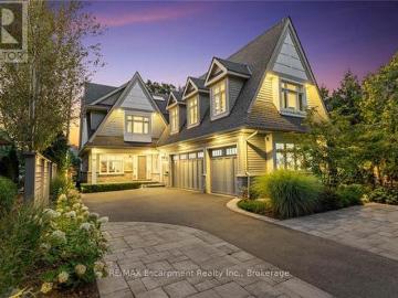 House for sale in Halton - Patio, Garden