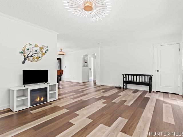 3088 Central Road