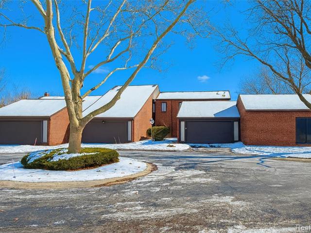 3082 Lindenwood Drive