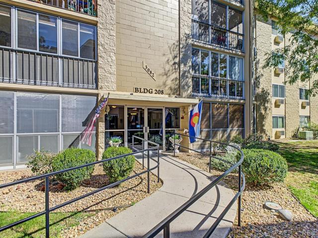 3082 S Wheeling Way # 107