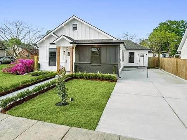 308 10 Reiss Pl, Chalmette, LA 70043 | MLS #2540