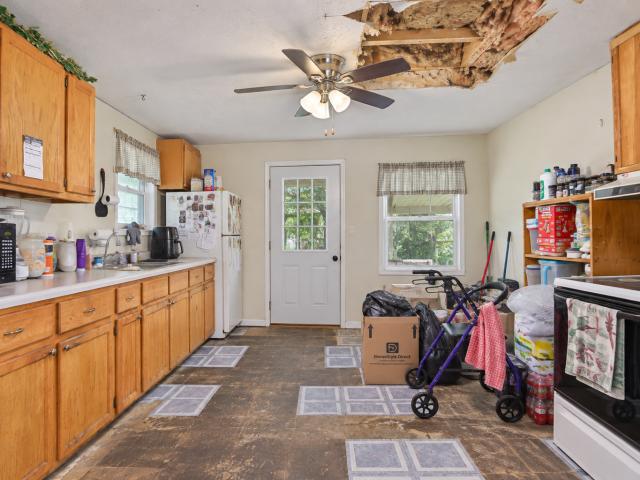 308 4th Street NW