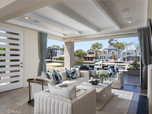 308 Grand Canal, Newport Beach, CA 92662 | MLS #NP26031