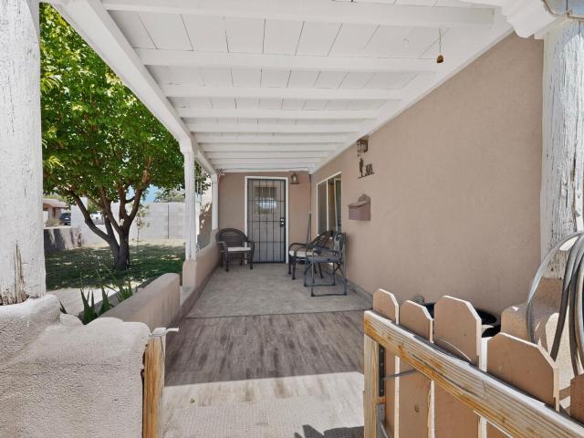 308 Dolores Drive NW
