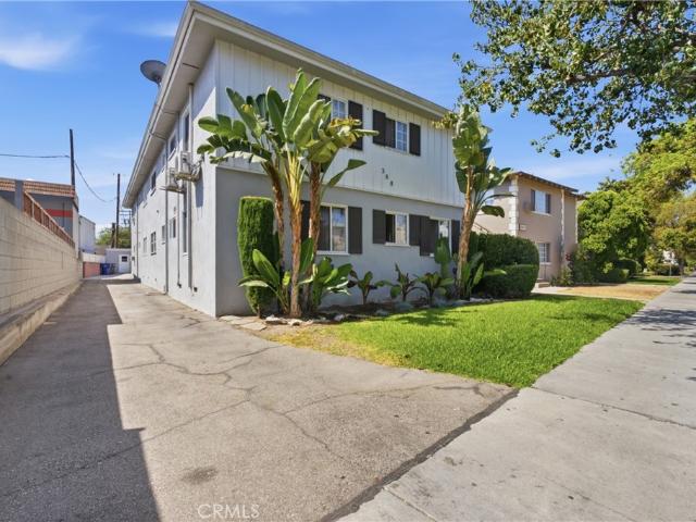 308 E Maple APT 5