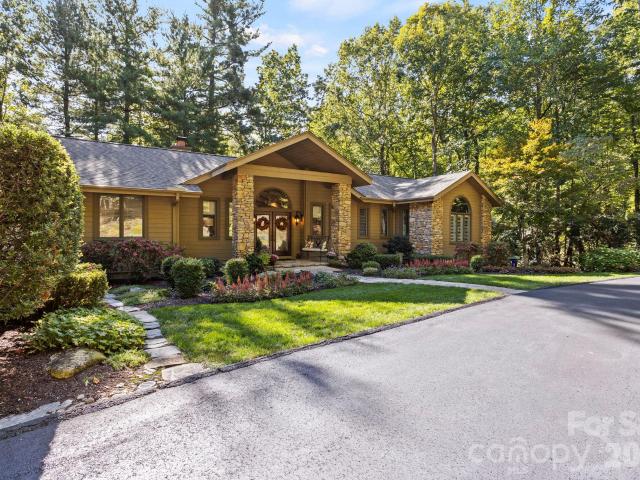 308 Kenmure Drive