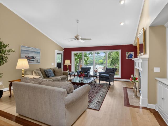 308 South Reach Lane