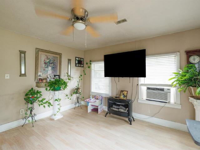 308 W 5th Street