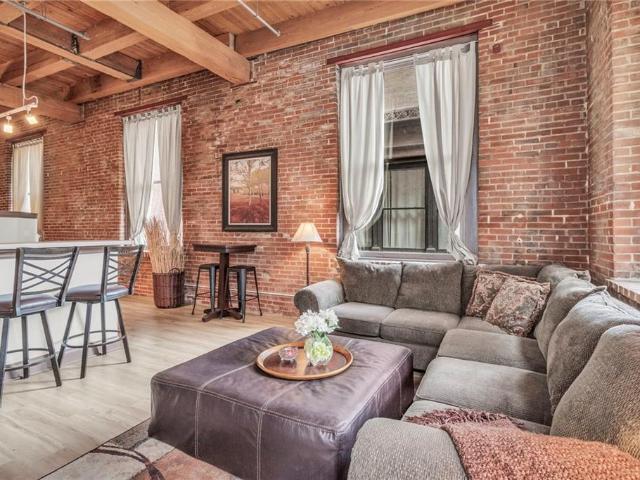 308 W 8th Street # 201