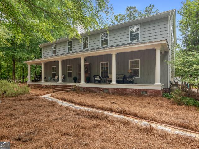 308 W Lakeview Drive NE