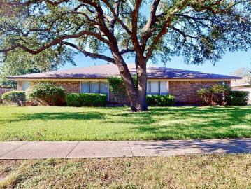 308 Towne House Ln, Richardson, TX 75081 | MLS #21252