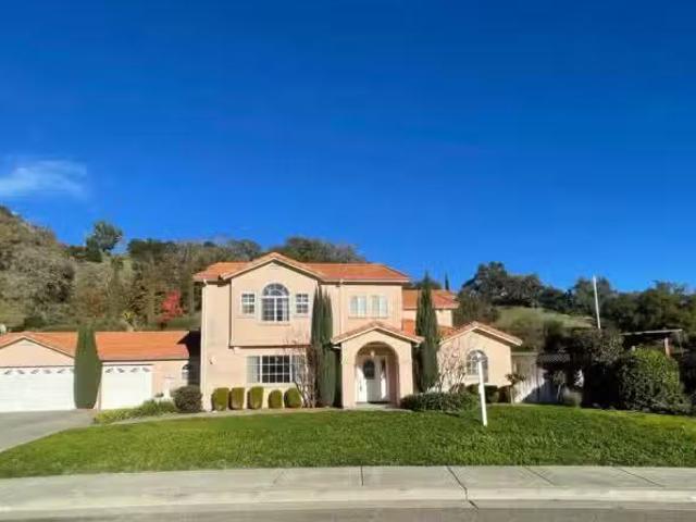308 TOSCANA CIR, CLOVERDALE, CA 95425