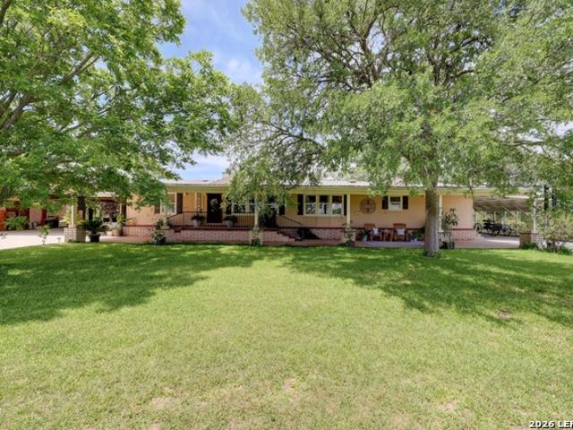 3095 Ranch Road 165