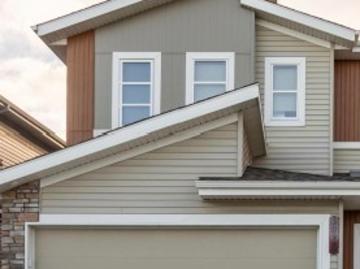 House for sale in Royal Gardens - Parking