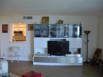 3090 N Course Dr, Unit #805, Pompano Beach, US, FL