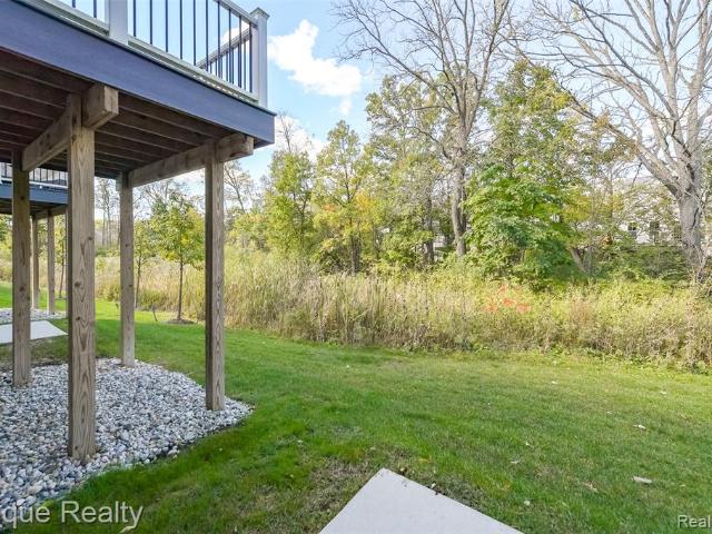 3090 N Spurway Drive