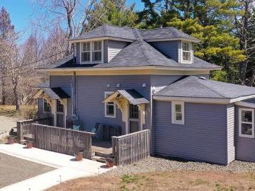 House for sale in Annapolis - Garden