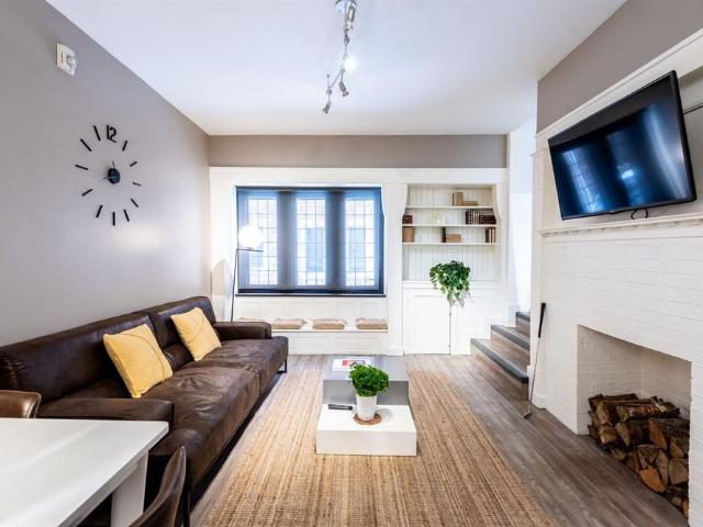 309 1463 Bishop, Montréal