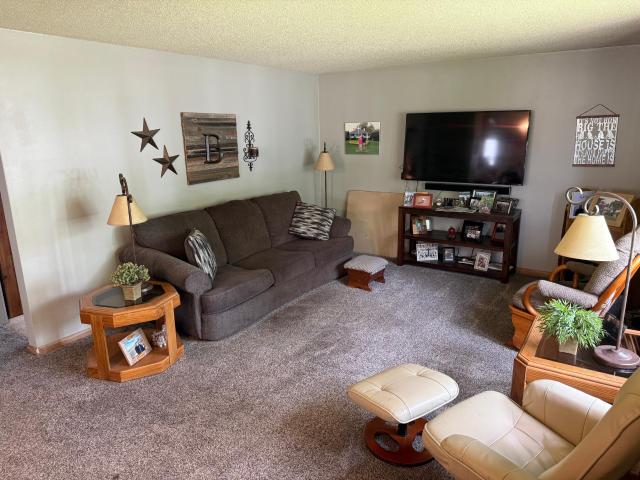 309 7th Avenue NE