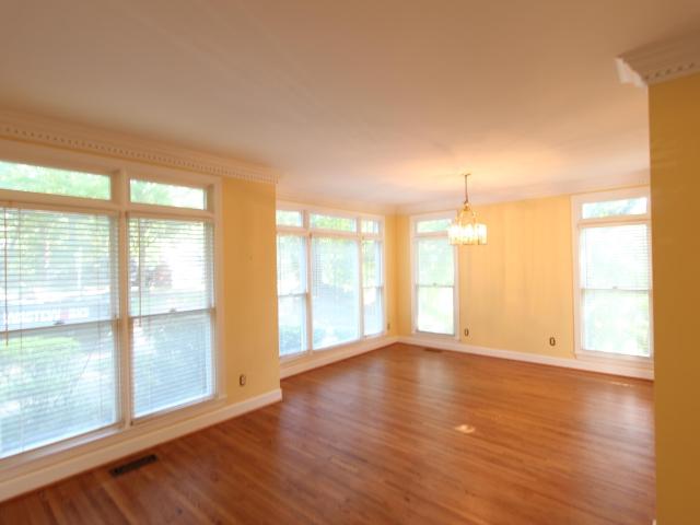 309 Crest Drive
