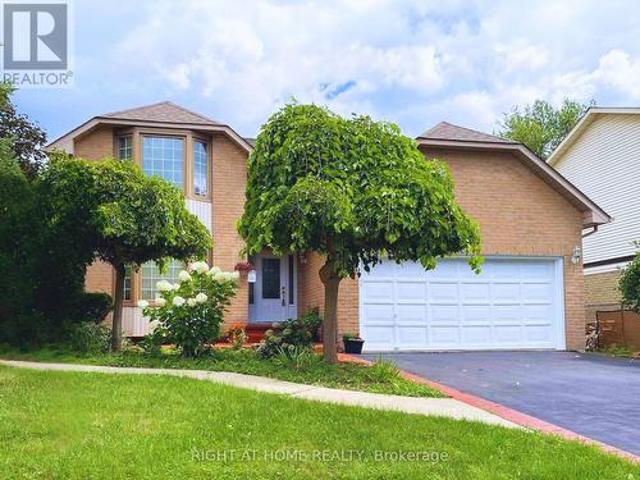 309 Amberly Boulevard, Hamilton, ON, L9G 4B6 house for sale | Listing ID X13614 | Royal LePage