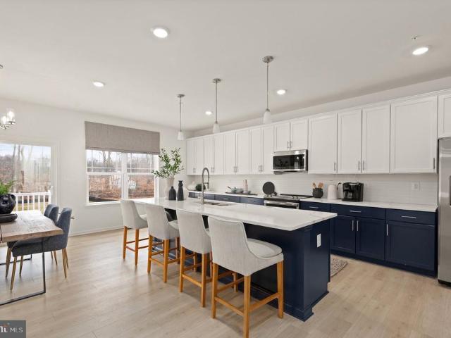 309 Barney Ct