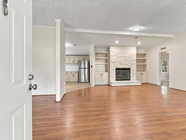 309 Brentwood Circle