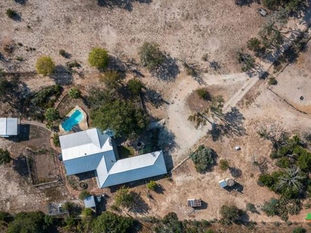 309 Burney Rd, Center Point, TX 78010