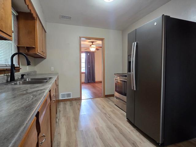 309 E 9th Street