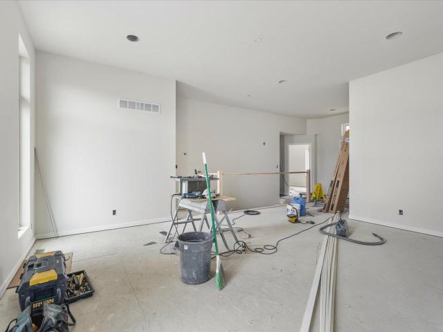309 E Pershing Street