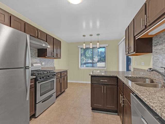 309 Maplewood Court # D1