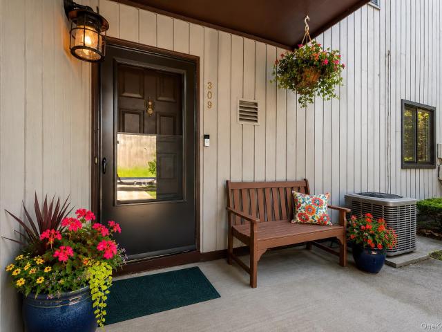 309 N Greeley Avenue 5C