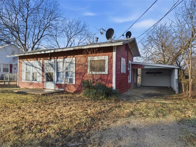 309 S Ostrom Avenue