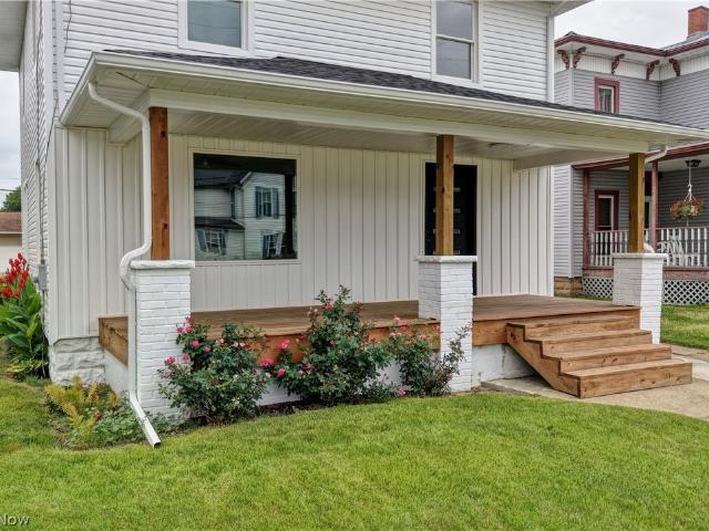 309 Redwood Street SW