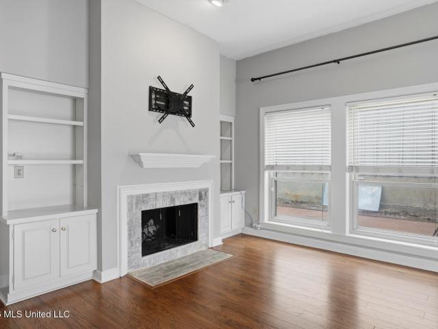 309 River Place