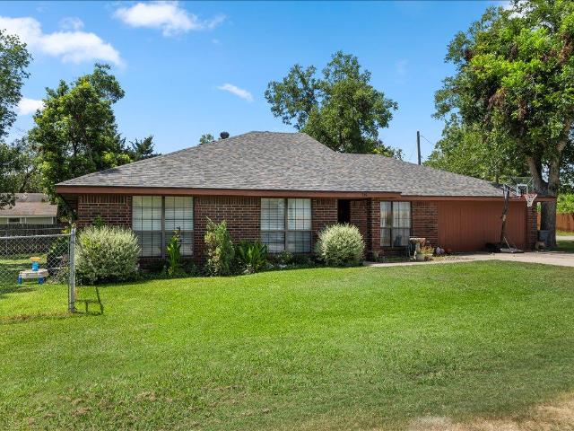 309 W Moerbe Dr