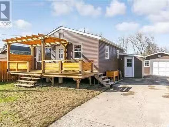 30 5Th Avenue, Lumsden, SK, S0G 3C0 house for sale Listing.